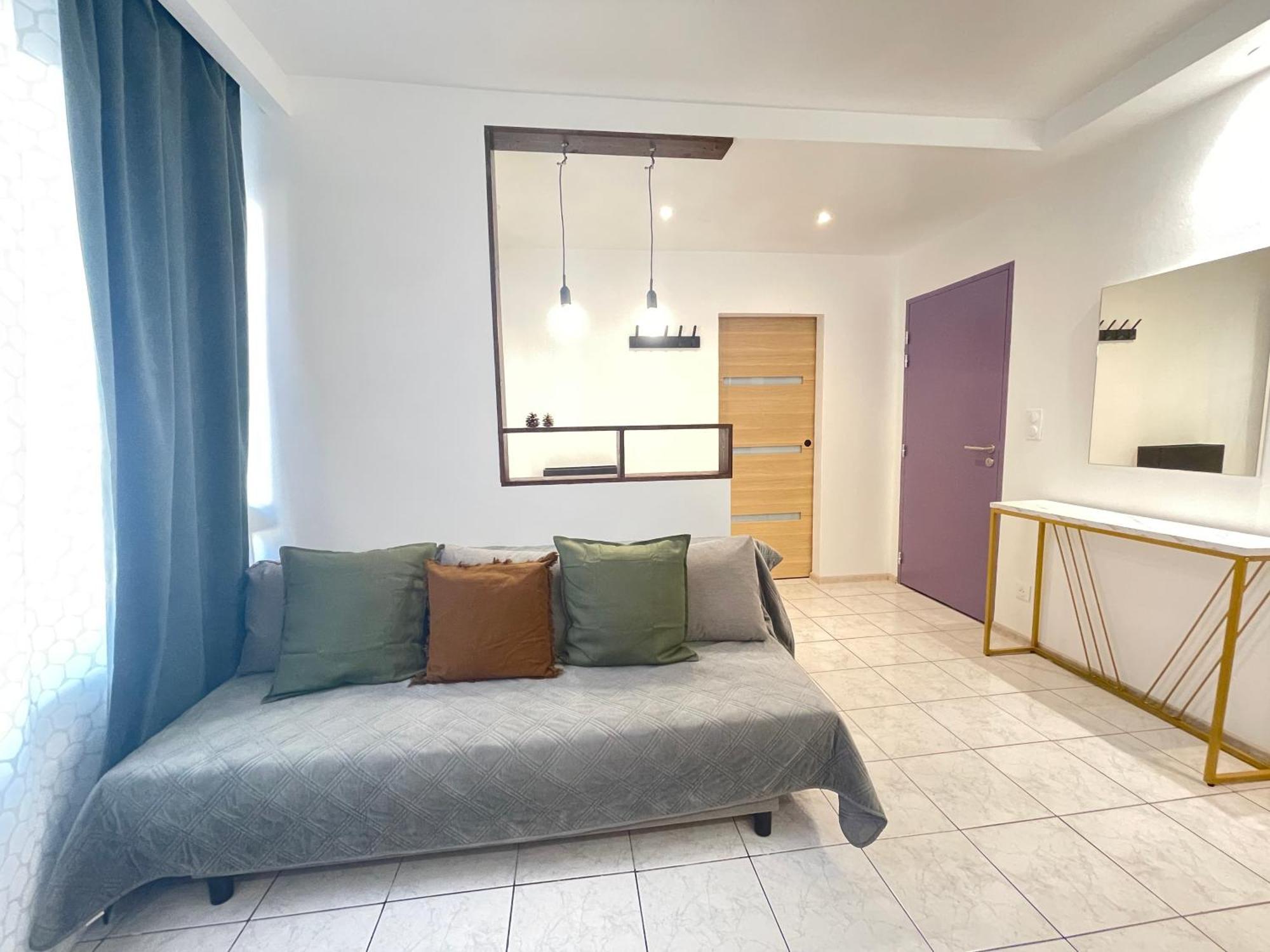 Apartment Mega Cool Flat France Suisse